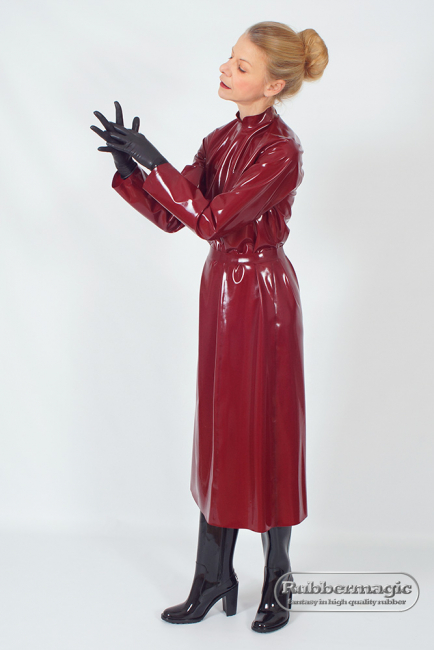latex smock,latex apron,Rubbermagic,latex fetsih clinic clothing,latex clothing Dresden,latex,latex clothing Dresden